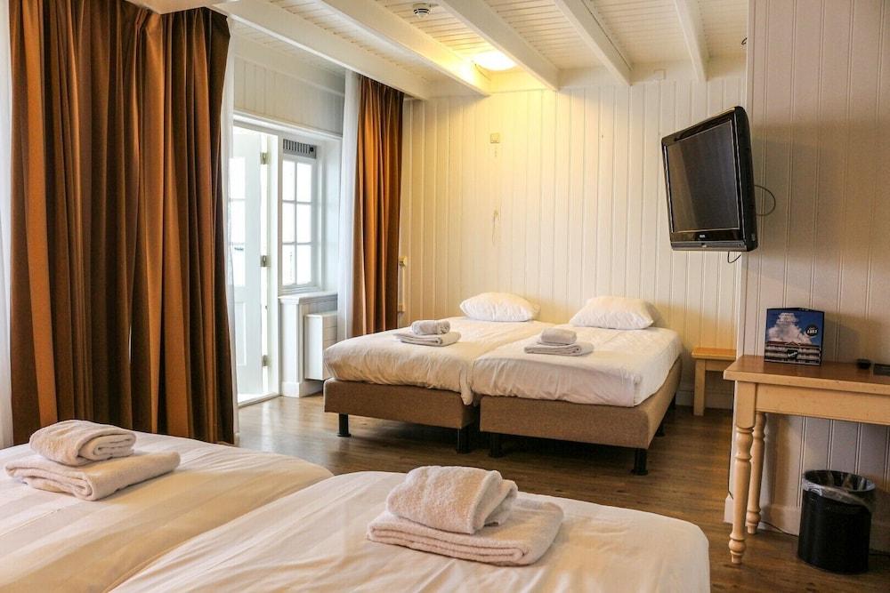 Hotel Spaander BW Signature Collection Volendam Bagian luar foto